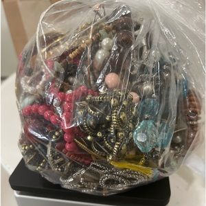 4.lb 4.9oz DIY Craft Jewelry Lot